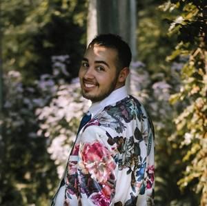 Meet your Posher, Gia